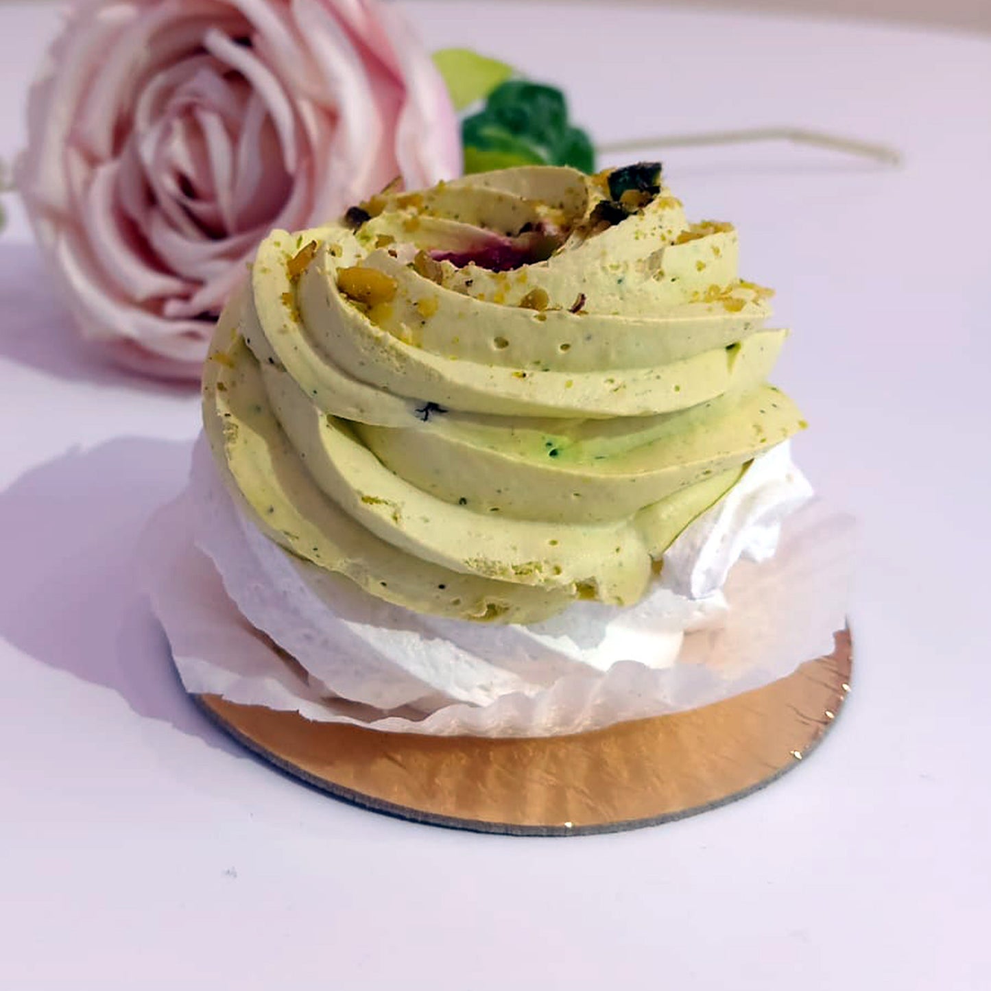 Pavlova cu fistic